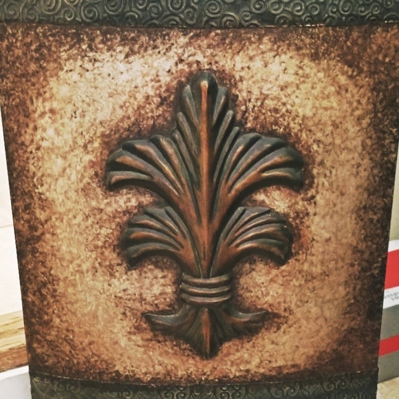 Metal Hobby Lobby Fleur-De-Lis picture - Picture 2 of 2